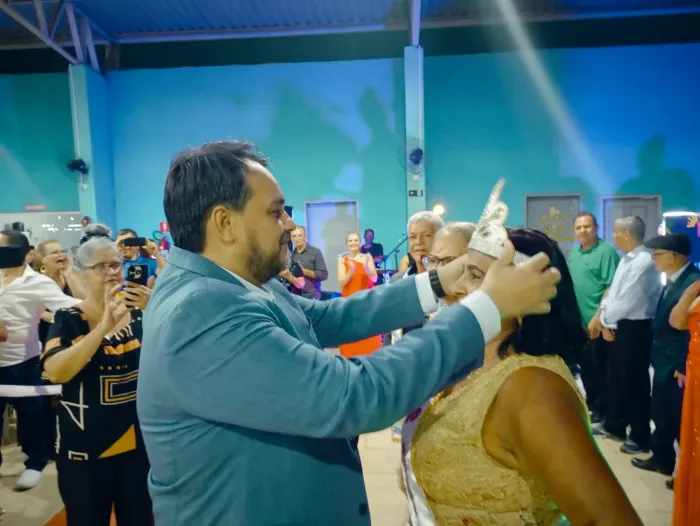 Onze candidatos a Mister e quatro a Miss celebraram a autoestima e a valorização dos idosos