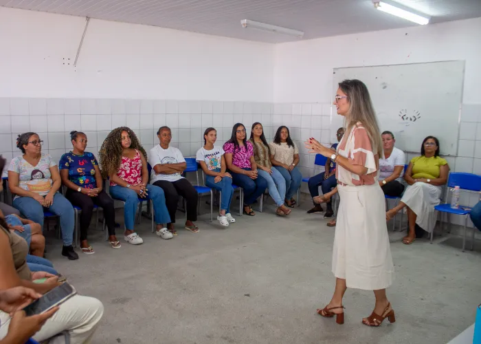 23/10/2026 - Profissionais da rede municipal participam de formação sobre competências socioemocionais e inclusão escolar