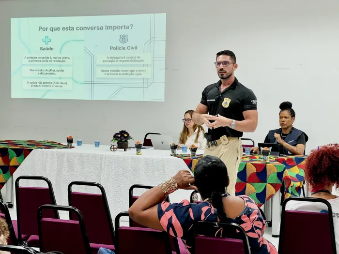 Encontro reuniu profissionais de saúde e representantes de órgãos da rede de proteção - 23/10/2026 - Fonte/Crédito: ASCOM PCBA