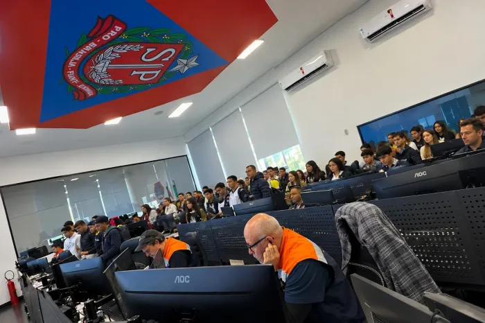 Estudantes e professores da rede estadual de SP participam de aulas e capacitações sobre o El Niño