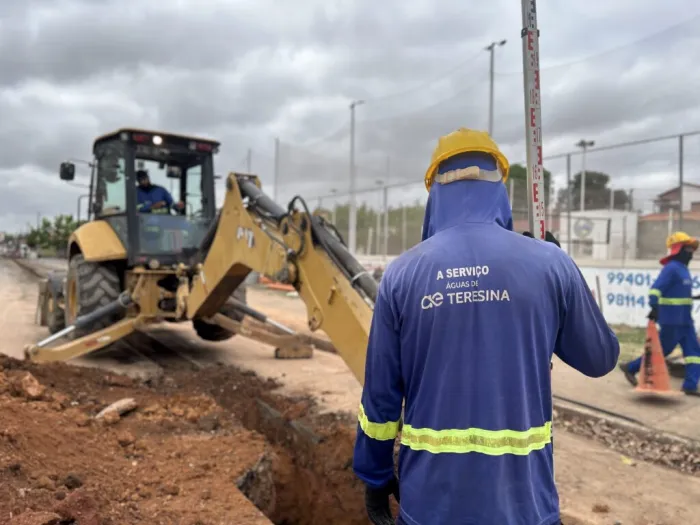 Saneamento avança no bairro Primavera com novas frentes de implantação da rede de esgoto 