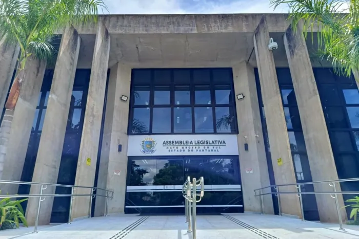ALEMS recebe proposta de Lei Orçamentária Anual com receita estimada em R$ 27,9 bilhões