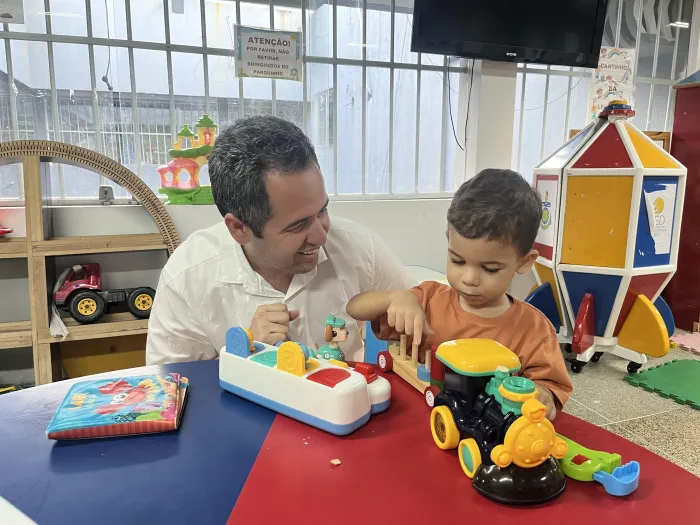 O médico pediatra diz que ver Pedro brincando de novo é o melhor resultado que a equipe pode ter - Beatriz Castro