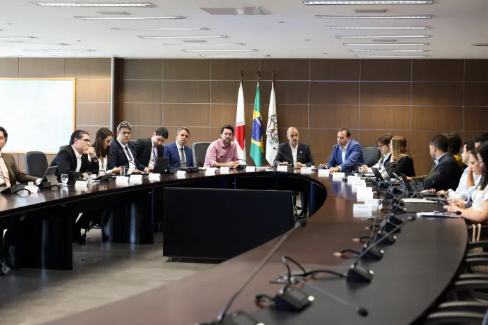 Governo de Minas apresenta cenário da infraestrutura de obras à equipe de transição da gestão eleita