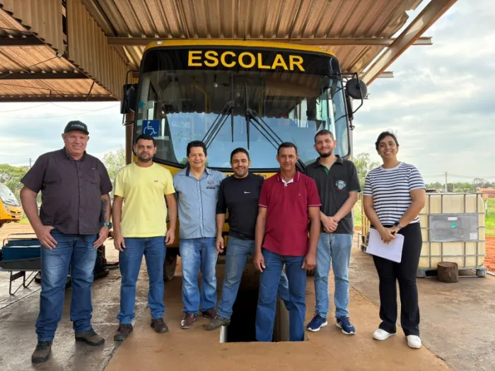 Vistoria avalia 33 veículos do transporte escolar municipal e terceirizado em Brasilândia.