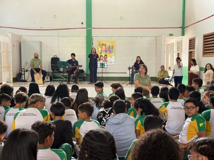 Educação fiscal é tema de ação lúdica em escolas da rede estadual em Rio Branco