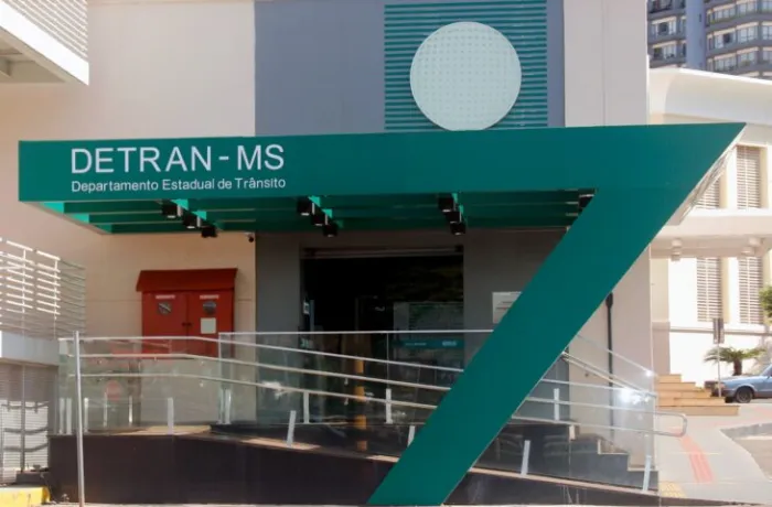 Agência do Detran-MS no Shopping Campo Grande inicia emissão do novo RG