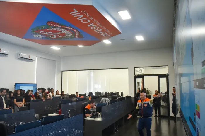Professores de 91 escolas estaduais de SP participam de capacitação sobre El Niño
