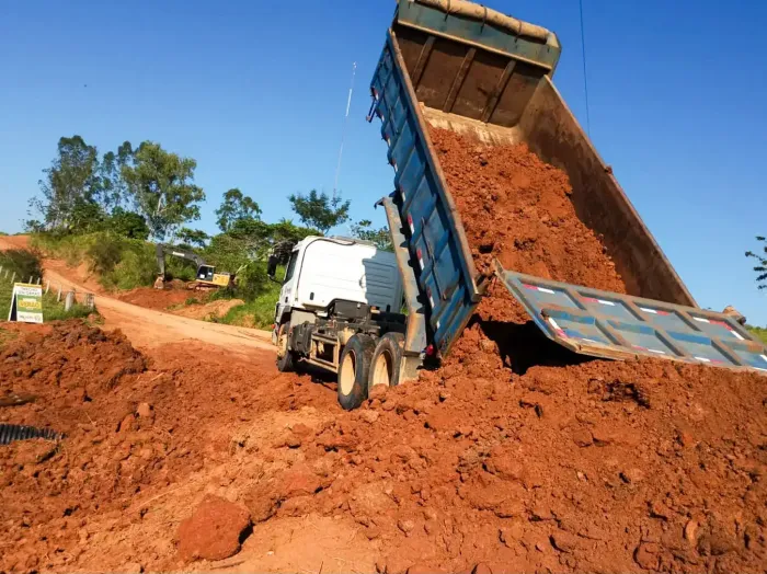 Deracre recupera 650 km de ramais de Rio Branco em 90 dias