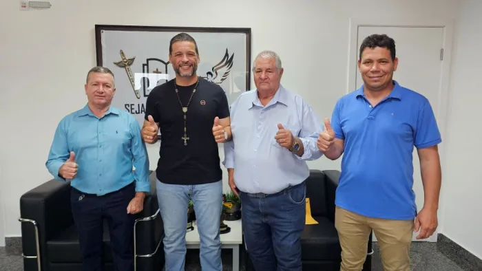  O encontro teve como foco a busca por melhorias para a população de Cabixi (Foto: Assessoria parlamentar)