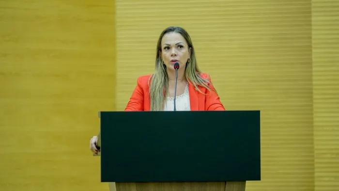  Parlamentar utilizou a tribuna durante sessão ordinária (Foto: Assessoria parlamentar)