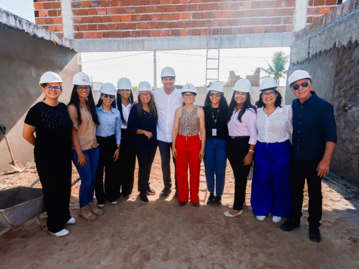 Prefeito e presidente do FNDE projetam ampliação da parceria em João Pessoa ao inspecionarem construção de escolas e creches 