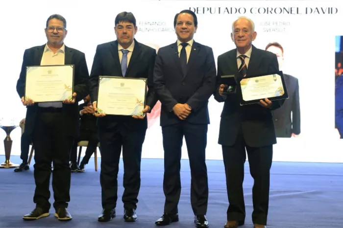 Coronel David homenageia lideranças do agro, do empreendedorismo e da assistência social