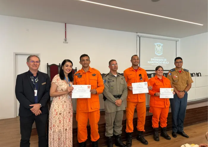 Corpo de Bombeiros participa de encerramento do curso de aperfeiçoamento em engenharia e manutenção bélica