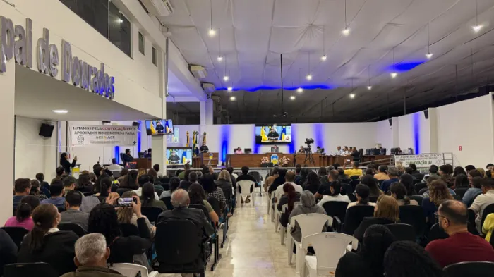 Câmara Municipal ficou lotada durante audiência pública/ Crédito: Assessoria