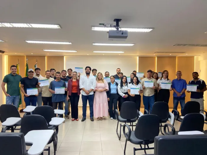 Escola Estadual de Defesa do Consumidor conclui primeira capacitação sobre mercado de combustíveis no Acre