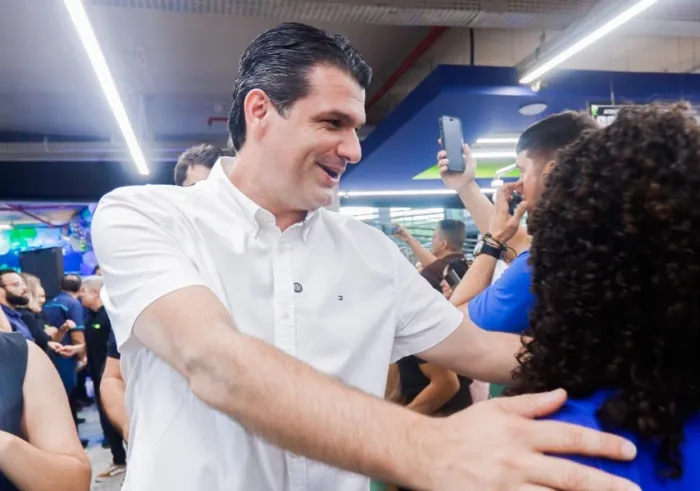 Leo Bezerra celebra geração de empregos com a expansão do Grupo Rede Compras em João Pessoa