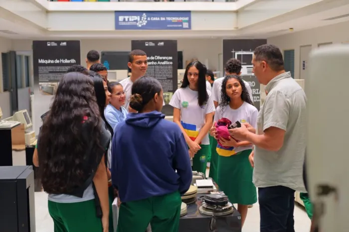 Etipi apresenta soluções digitais do Piauí para alunos da rede estadual