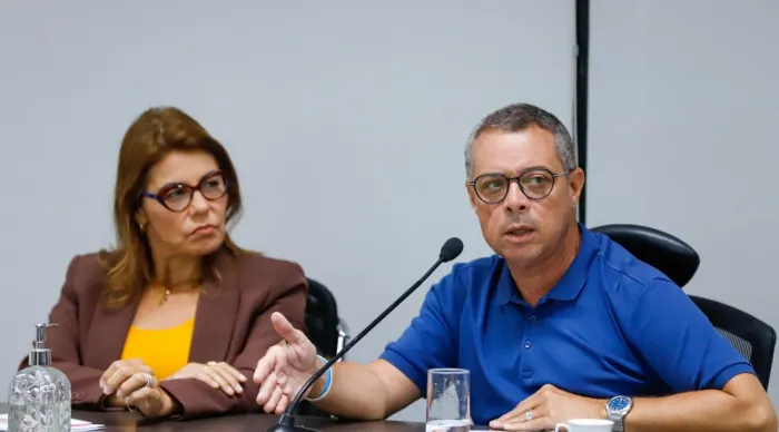 Fábio Mitidieri se reuniu com a equipe técnica para avaliar o cenário e discutir medidas para reduzir os impactos da seca, com atenção especial à Barragem do Poxim e ao abastecimento de água nas regiões mais afetadas / Fotos: Arthur Soares