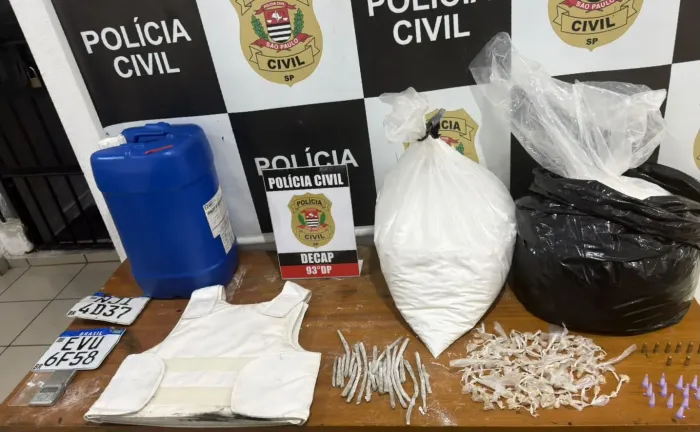 Polícia Civil encontra imóvel usado para produzir e armazenar drogas na zona oeste de SP