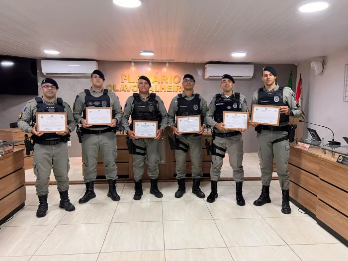 Militares que salvaram família em incêndio foram homenageados - Ascom PM